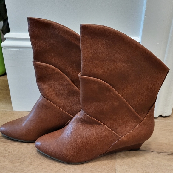 B.A.I.T footwear booties size 8 - Picture 1 of 5